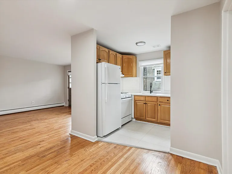 630 W Sedgwick St #6 — Photo 5