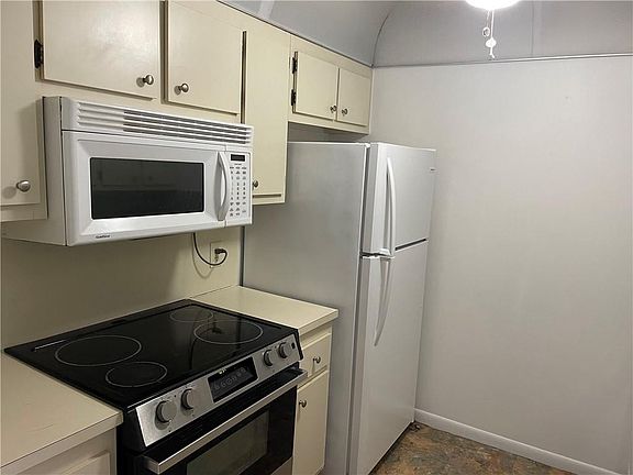 4th image of 13250 SW 7th Court #404L