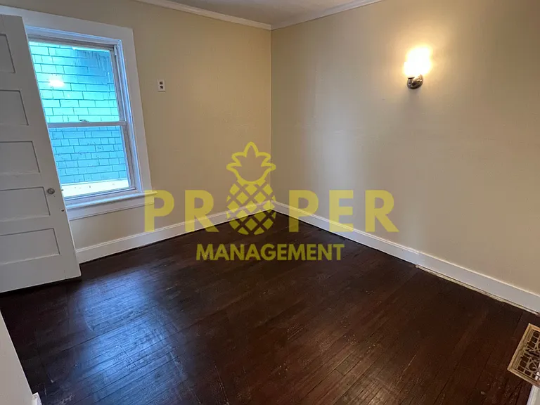 942 Harvard Blvd — Photo 11