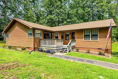 461 Lakewood Dr Photo 1