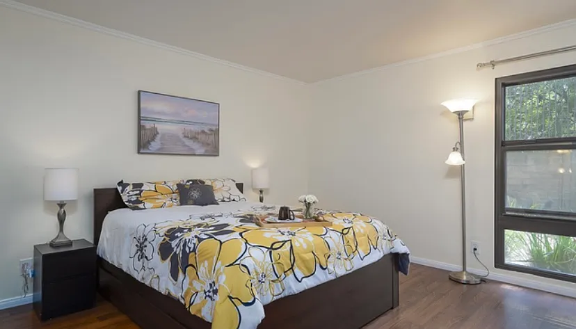 1 bed, 718 sqft, $2,565 — Photo 2