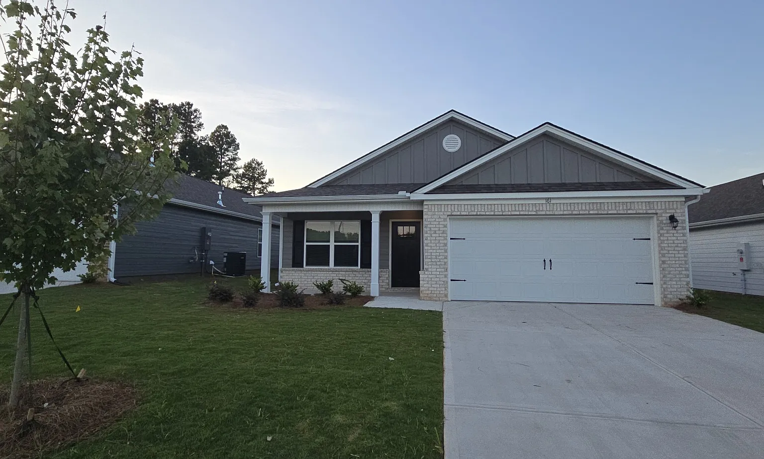 3 bed, 1800 sqft, $2,200 — Photo 2