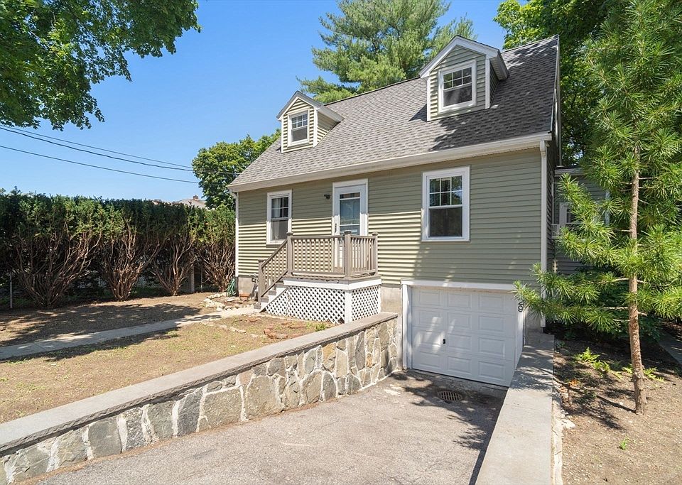 1st image of 29 Laurel St