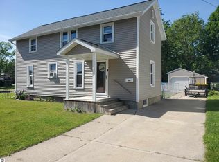 518 W End St, Alma, MI 48801