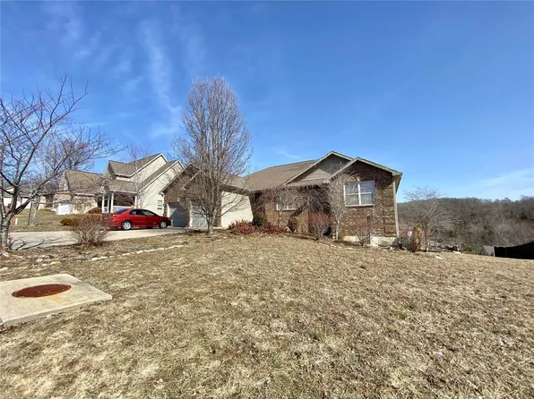 156 Ridgeview Dr, Saint Robert, MO 65584