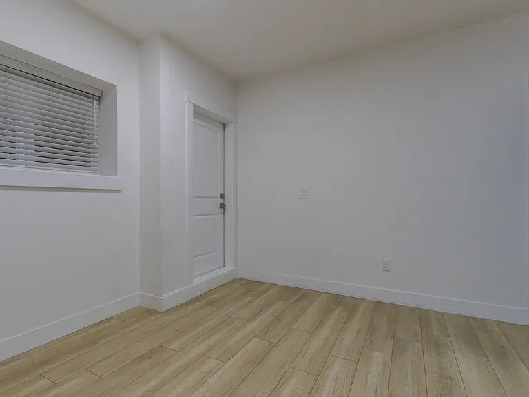 14928 A Ave #62 — Photo 16