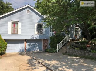 1315 SW 24th St, Blue Springs, MO 64015