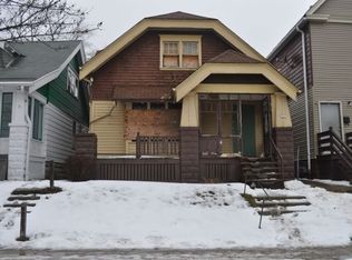3227 N 25th St, Milwaukee, WI 53206
