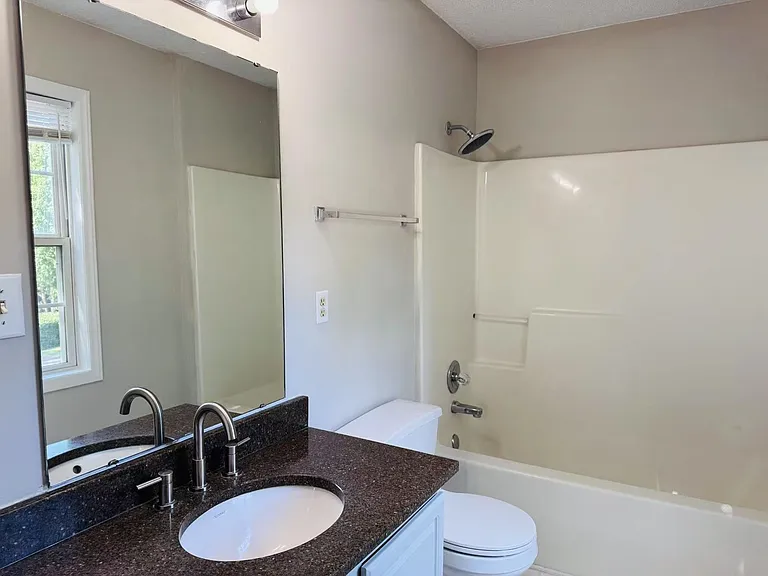 4644 Valley Stream Dr — Photo 11