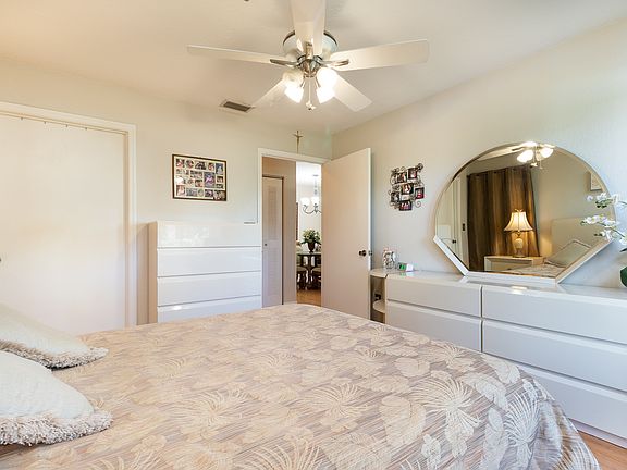 3rd image of 10265 Gandy Blvd N APT 1613