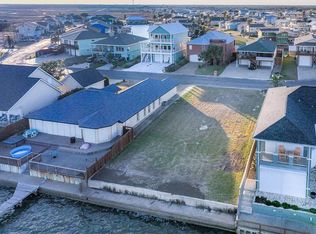 315 Bayview Dr, Aransas Pass, TX 78336