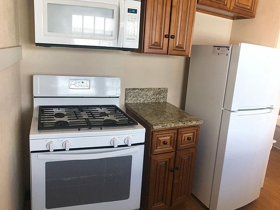 2nd image of 223 W Washington Ave