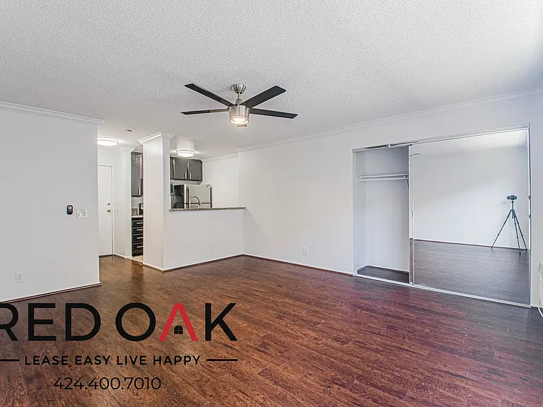 1522 N Formosa Ave — Photo 21