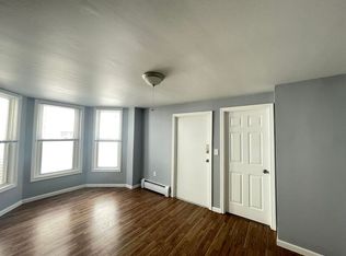 260 Bridge St #1, Manchester, NH 03104