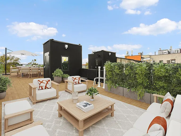 1216 Halsey St #3 — Photo 1