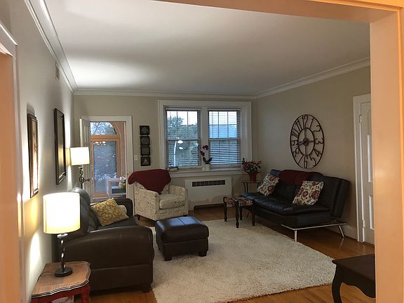 5th image of 102 Willow Wood Dr APT B6