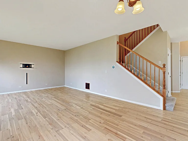2437 Sir Barton Ln — Photo 11