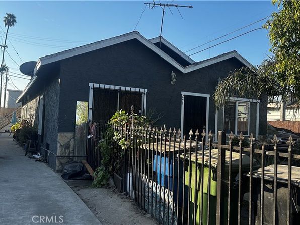 los-angeles-california-440808859 picture