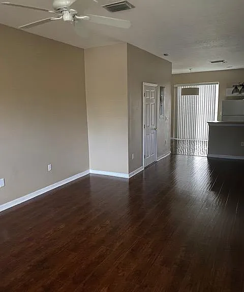 11676 Declaration Dr — Photo 2