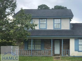 709 Edgewood Ct, Hinesville, GA 31313