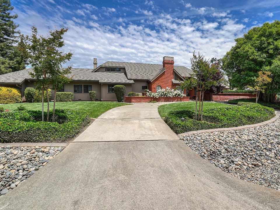 1st image of 14658 Stonebridge Dr