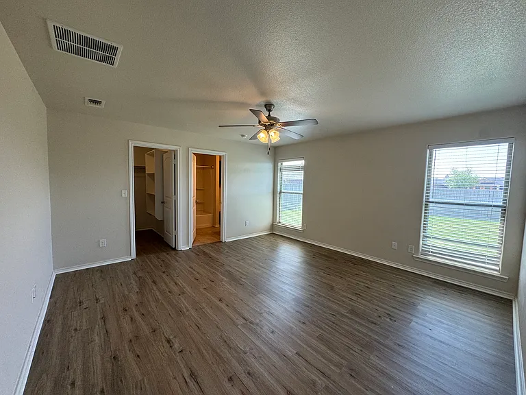 10113 Viola Ave — Photo 31