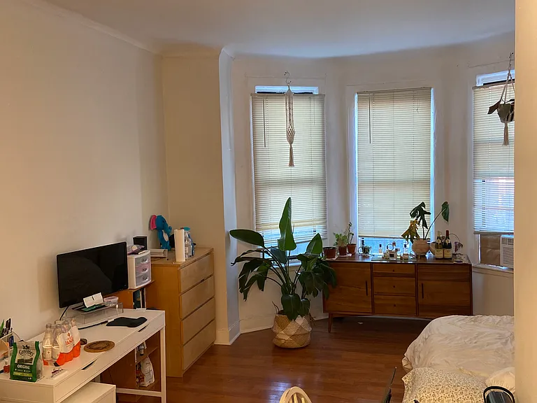 452 W 145th St #2F — Photo 2