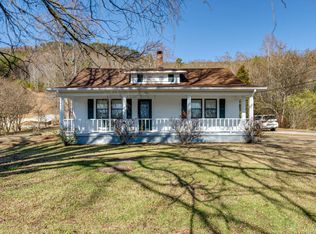 9113 Springfield Rd, Soddy Daisy, TN 37379
