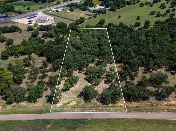 10 Lakewood Dr, Whitney, TX 76692