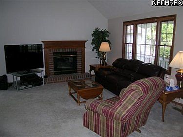 4th image of 19405 Lauren Way