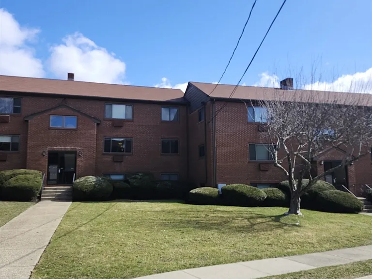 79 Charlesbank Way #B — Photo 2