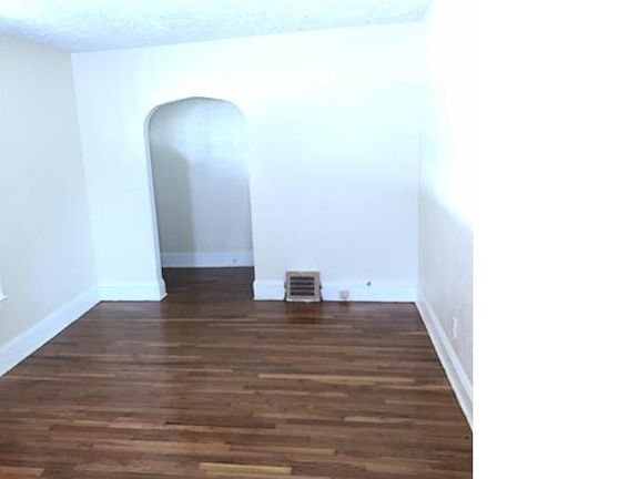 3rd image of 3890 E 151st St