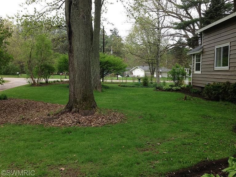 1st image of 10395 N Cedar Dr