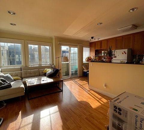 4th image of 3070 California St APT 201