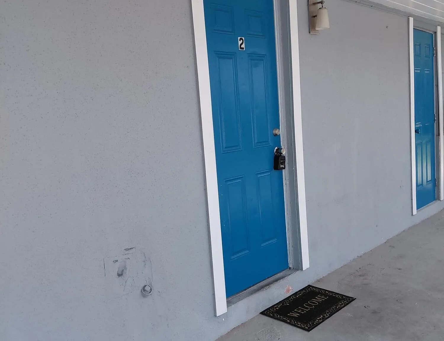 3 bed, 1.0 bath, 1934 sqft, $2,100 — Photo 3