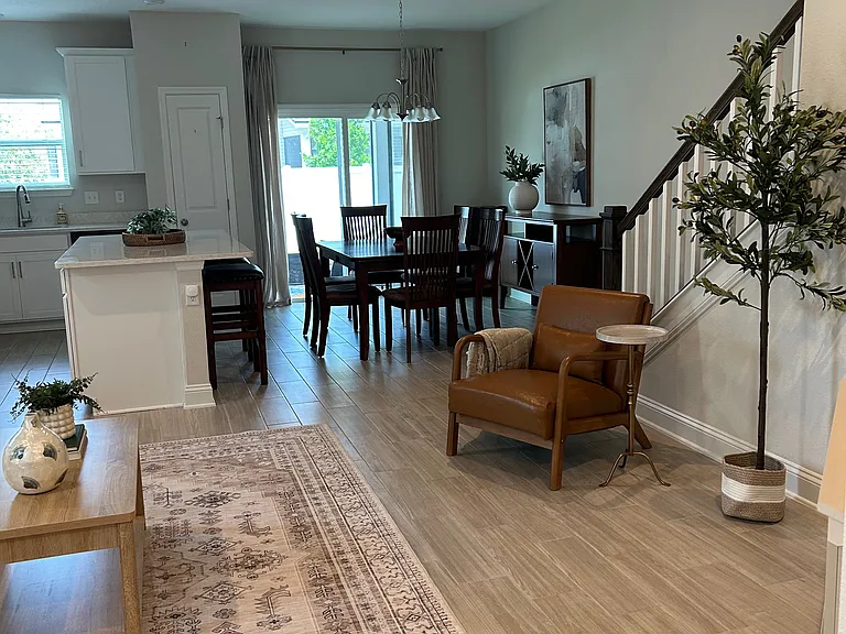 11916 Calvesta St — Photo 32