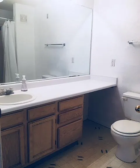 spacious bathroom