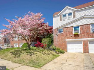8824 Dewees St, Philadelphia, PA 19152
