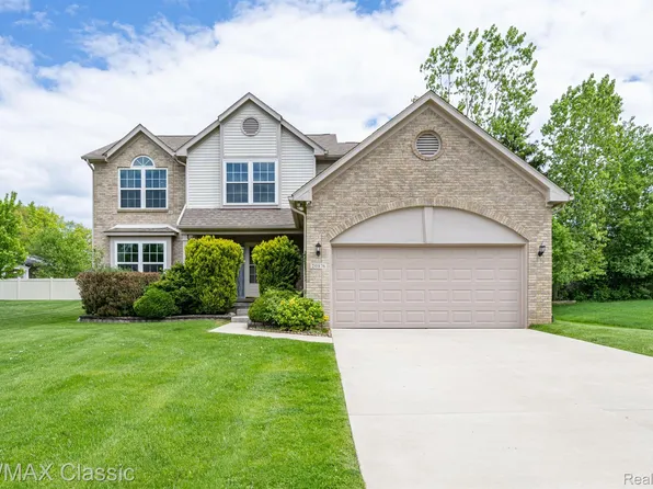20876 Veranda Dr, Novi, MI 48375
