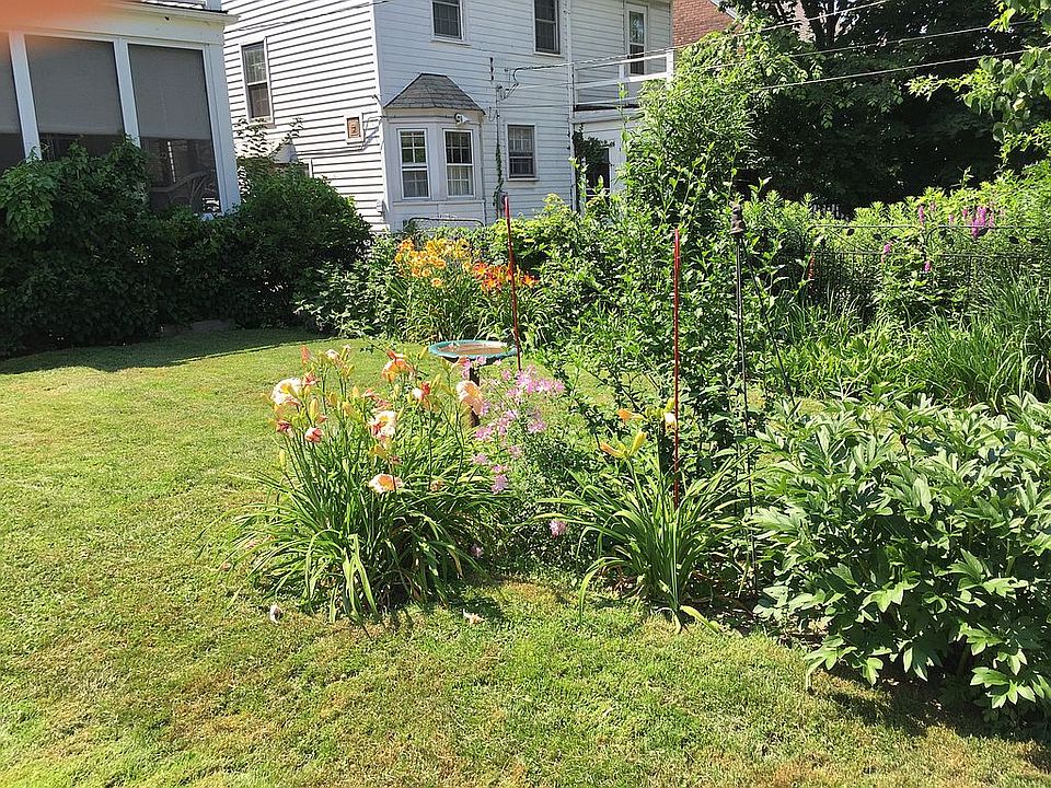 2nd image of 3695 Ingleside Rd