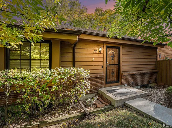 12 S Eagle Circle, Aurora, CO 80012