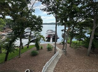 1215 Anemone Rd, Four Seasons, MO 65049