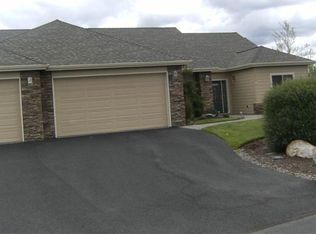 752 SW Crystal Falls Ct, Redmond, OR