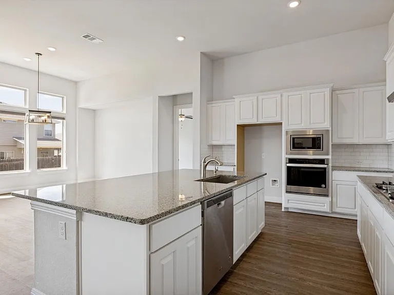 727 Spinnaker Loop — Photo 10