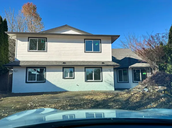 9541 SW Inez St, Tigard, OR 97224