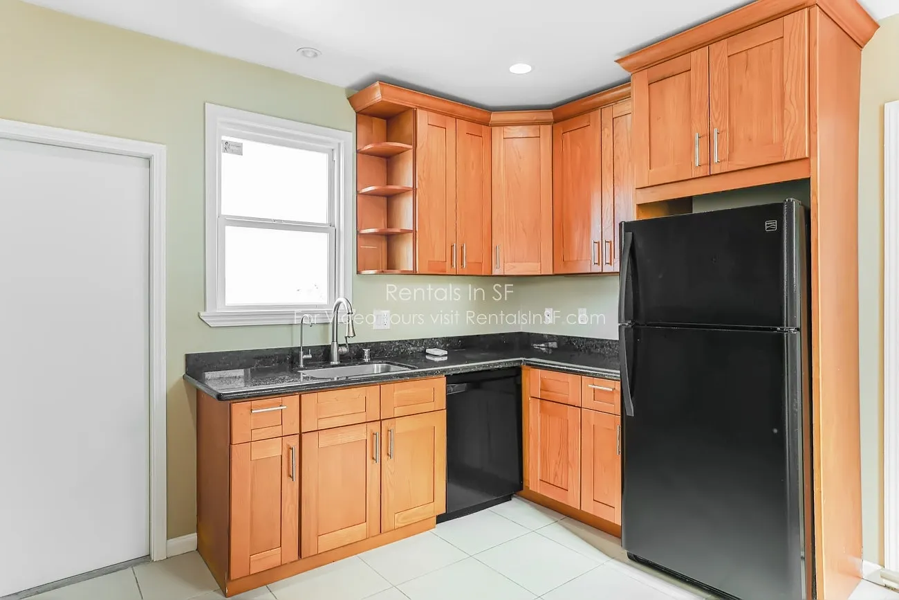 2 bed, 1.0 bath, $3,500 — Photo 3