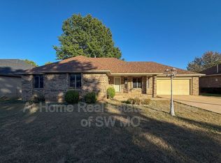 3752 N Delaware Ave, Springfield, MO 65803