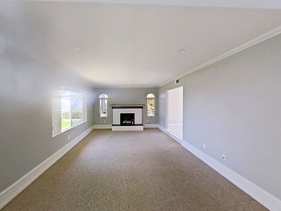 4th image of 617 E Avenida San Juan
