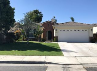 11700 Indian Hawthorne St, Bakersfield, CA 93311