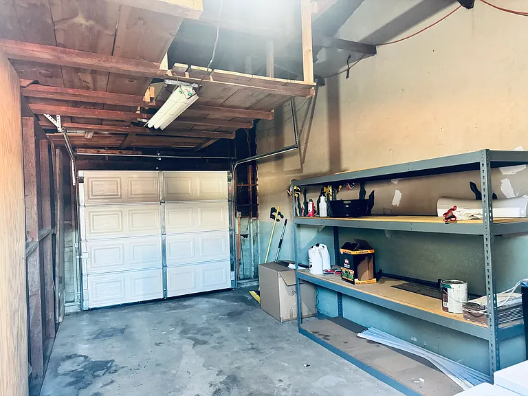 W La Paloma St — Photo 12